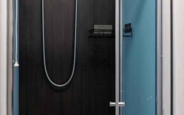 Flatzy - Charming Garden Annexe in Aigburth with Kitchenette