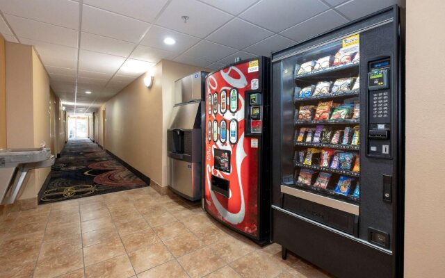 Saffron Inn & Suites