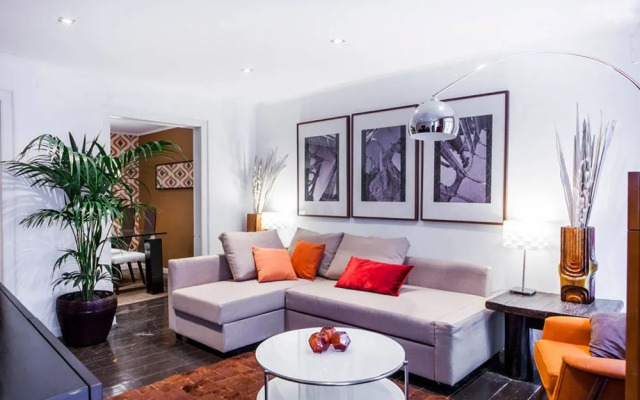 Designer by Apartments Alfama