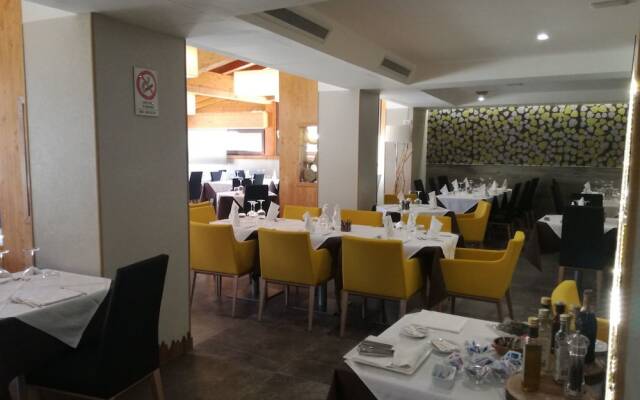 National Park Hotel & Spa