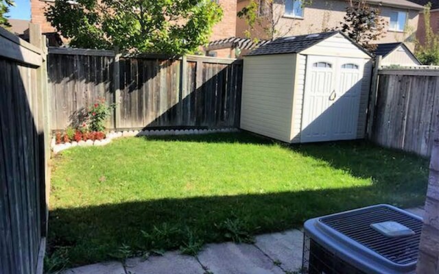Pelicanstay in Churchill Meadows