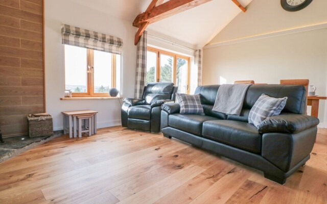 Lundy Lodge - Begwyns View