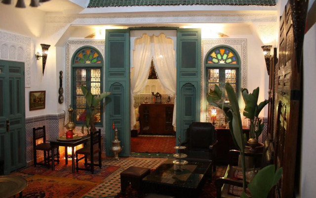 Ryad Dar al Maknassia