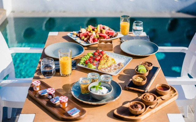 Portes Mykonos Suites & Villas