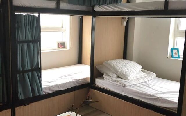 Nup Saigon Homestay - Hostel
