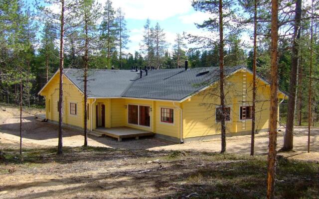 Sallainen Panvillage