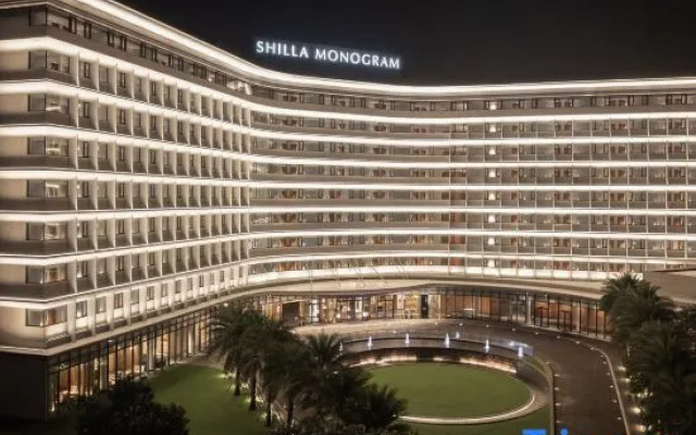 Shilla Monogram Danang