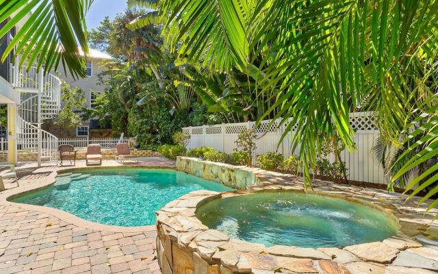 Mango Court