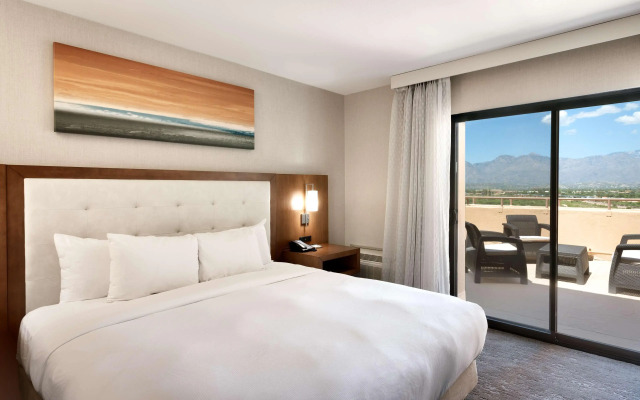 Hilton Tucson East