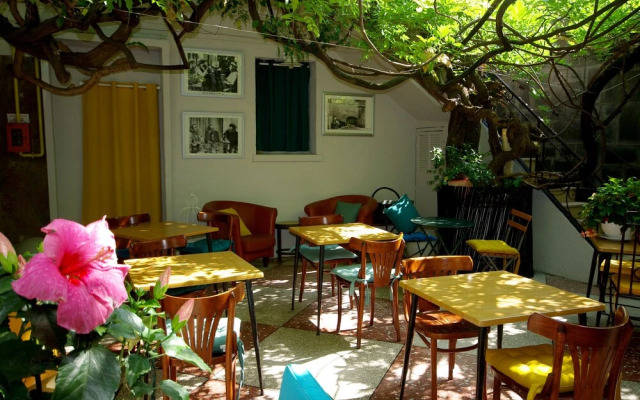 Hotel L'Atmosphere