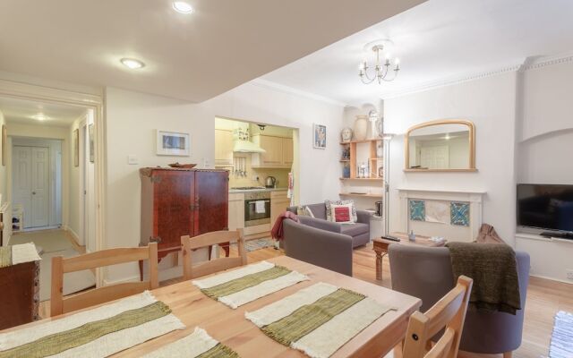 Central 2 Bedroom Pimlico Flat