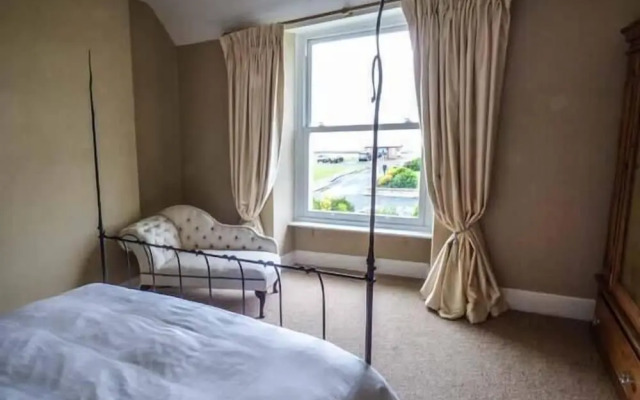 Sea View Apartment