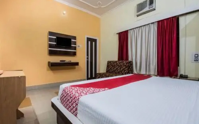 Hotel Chandralok by OYO Rooms