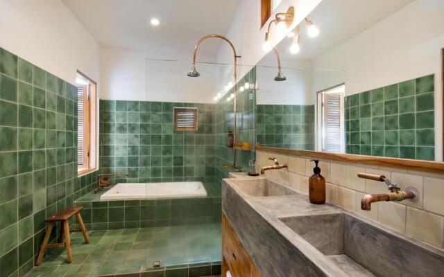 The Nomadic Hotel