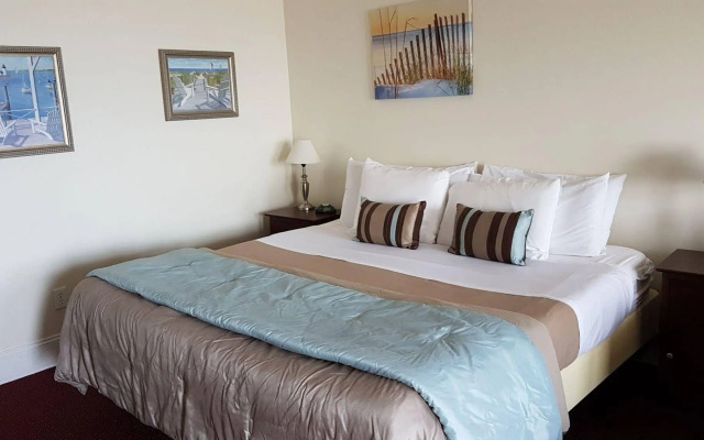 Atlantic Breeze Suites