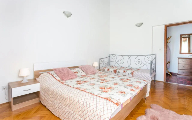 Apartment Mirca 732b