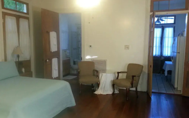 Degas House - Duvigneaud Apartments