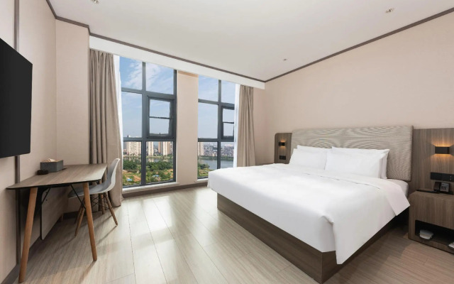 Hanting Hotel Huangshi Yangxin High-Speed Railway Station