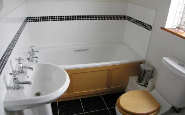 Freshwater Bay Hol Vge 14
