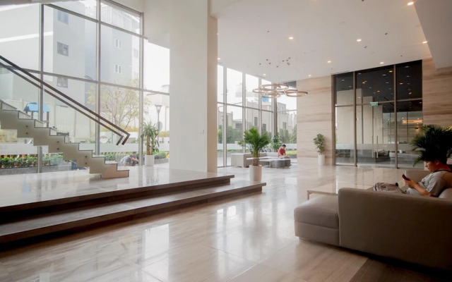 Ho Chi Minh Infinity Pool Apartment