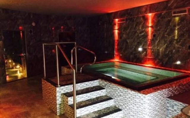 Autumn Leaves Guest House