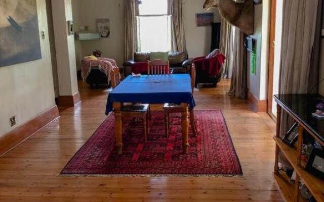 Secret Palace - Large 5 bedroom Family Home