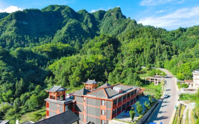 Guanshan Garden · Ancient Chinese Resort Homestay (Zhangjiajie National Forest Park Branch)