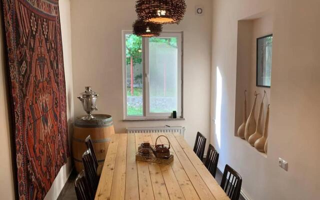 Sun-child Cottage
