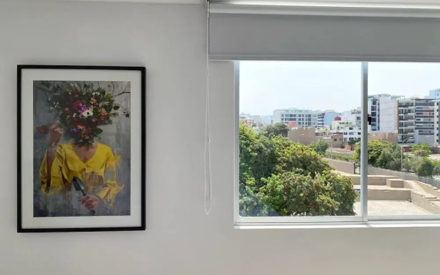 Ayacucho apartments near Huaca Pucllana by Wynwood-House