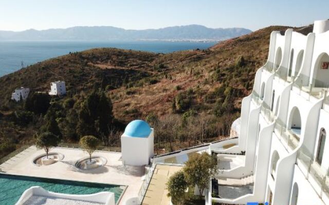 Rousseau homestay in Fuxian Lake