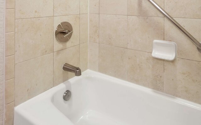 Embassy Suites by Hilton Austin Central