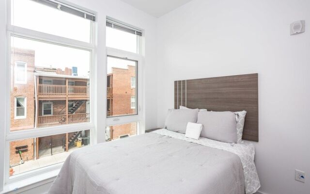 Luxury Apt Near Convcenter, Stadiums, & Harbor