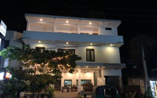 Dasu's Restaurant & Villa