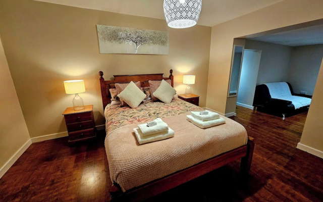 Seaside Escape at Ty Bugail - Holyhead