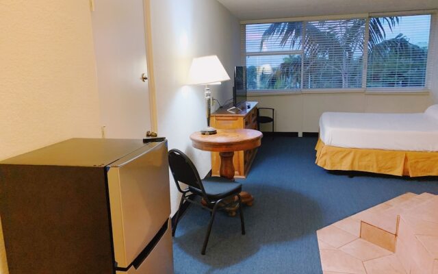 Miami Gardens Inn & Suites