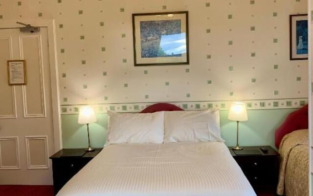 The Pines Guesthouse