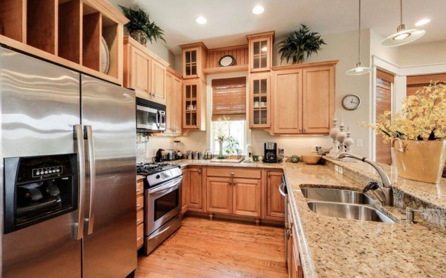 Just in Time at Destin Pointe