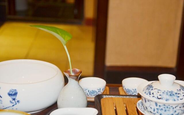 Qingju Chengdu Sports Center Branch