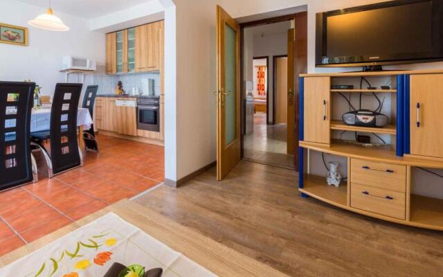 Apartments in Jadranovo 39053