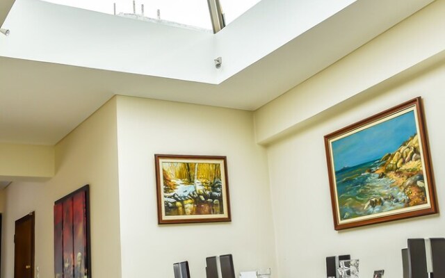 Colorful Apartment with View Acropolis