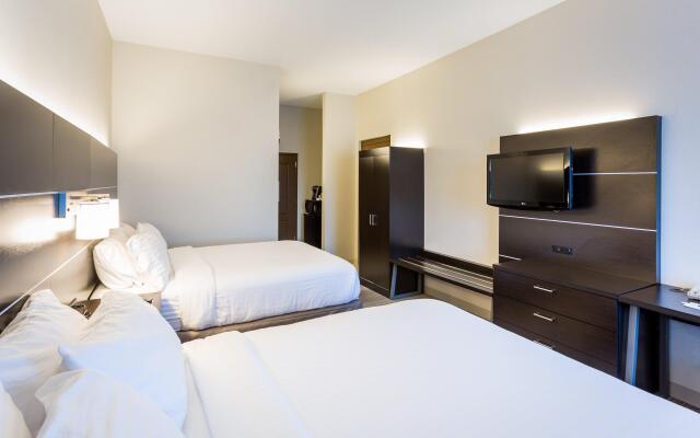 Holiday Inn Express And Suites Reading, an IHG Hotel