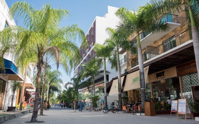 Kuxtal 205 by iMexico