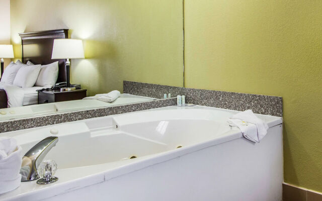 Comfort Inn And Suites Lincoln Al