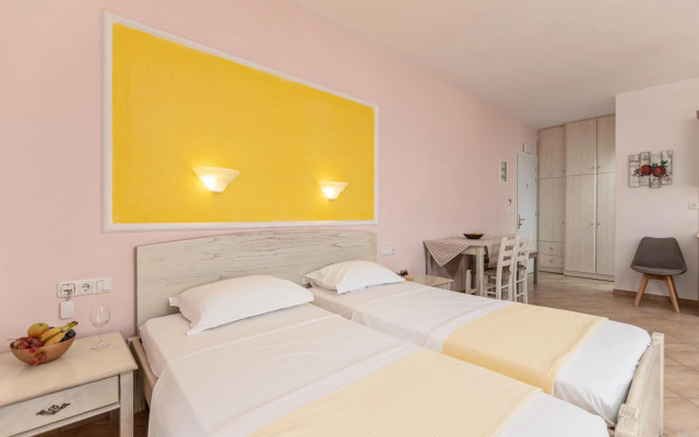 Annita's Village Hotel