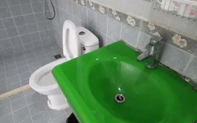 Yuebin Chain Hotel Shanghai Xinqiao