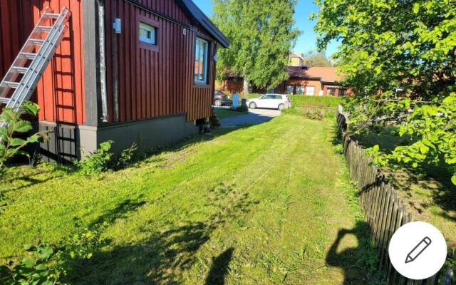 2 bed Room Quite and Central House in Orebro