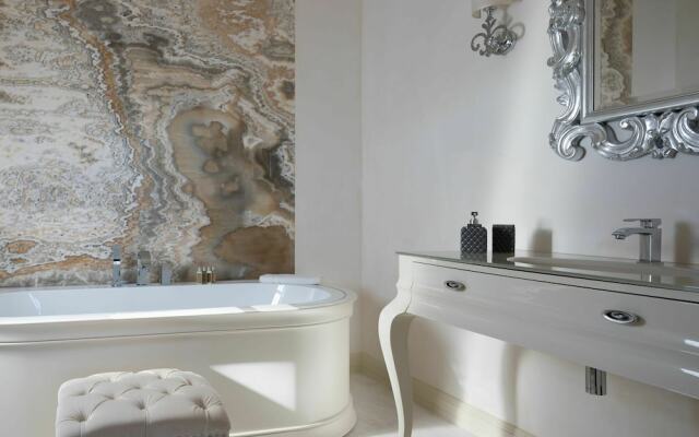 Lavish Villa in Vabriga With Picturesque Views & Pool
