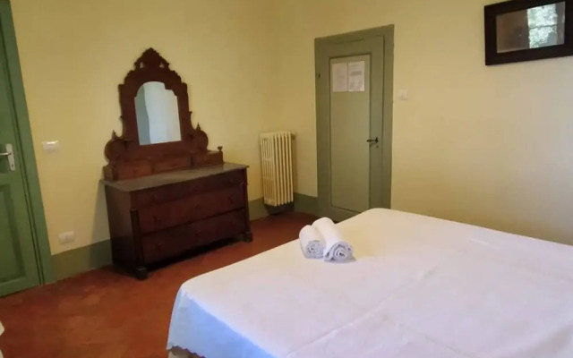 Charming 8-bed Villa in Certaldo