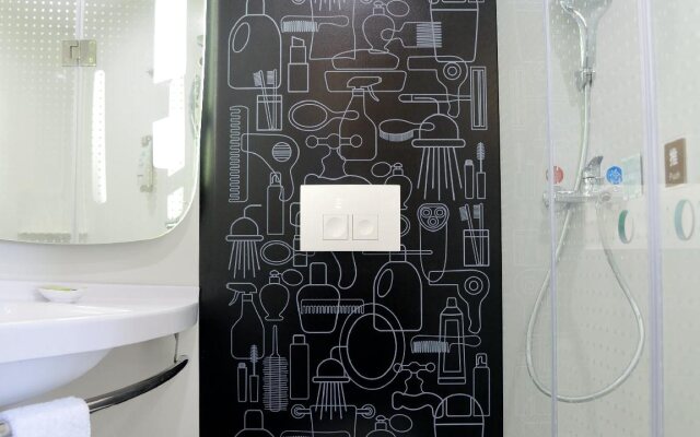 ibis Yichang Bayi Rd