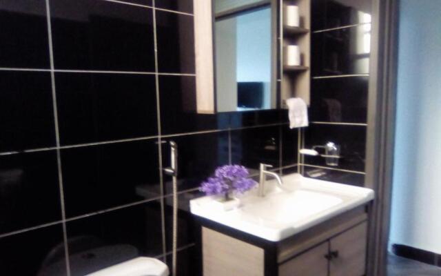 Darraine suites